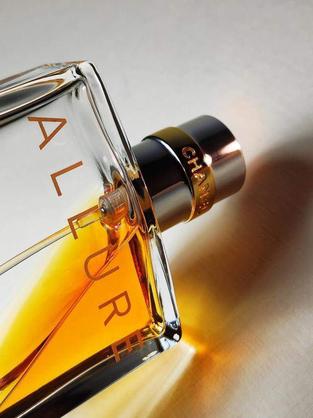 ⁦عطر الور النسائي او دو تواليت من شانيل⁩ - الصورة ⁦1⁩