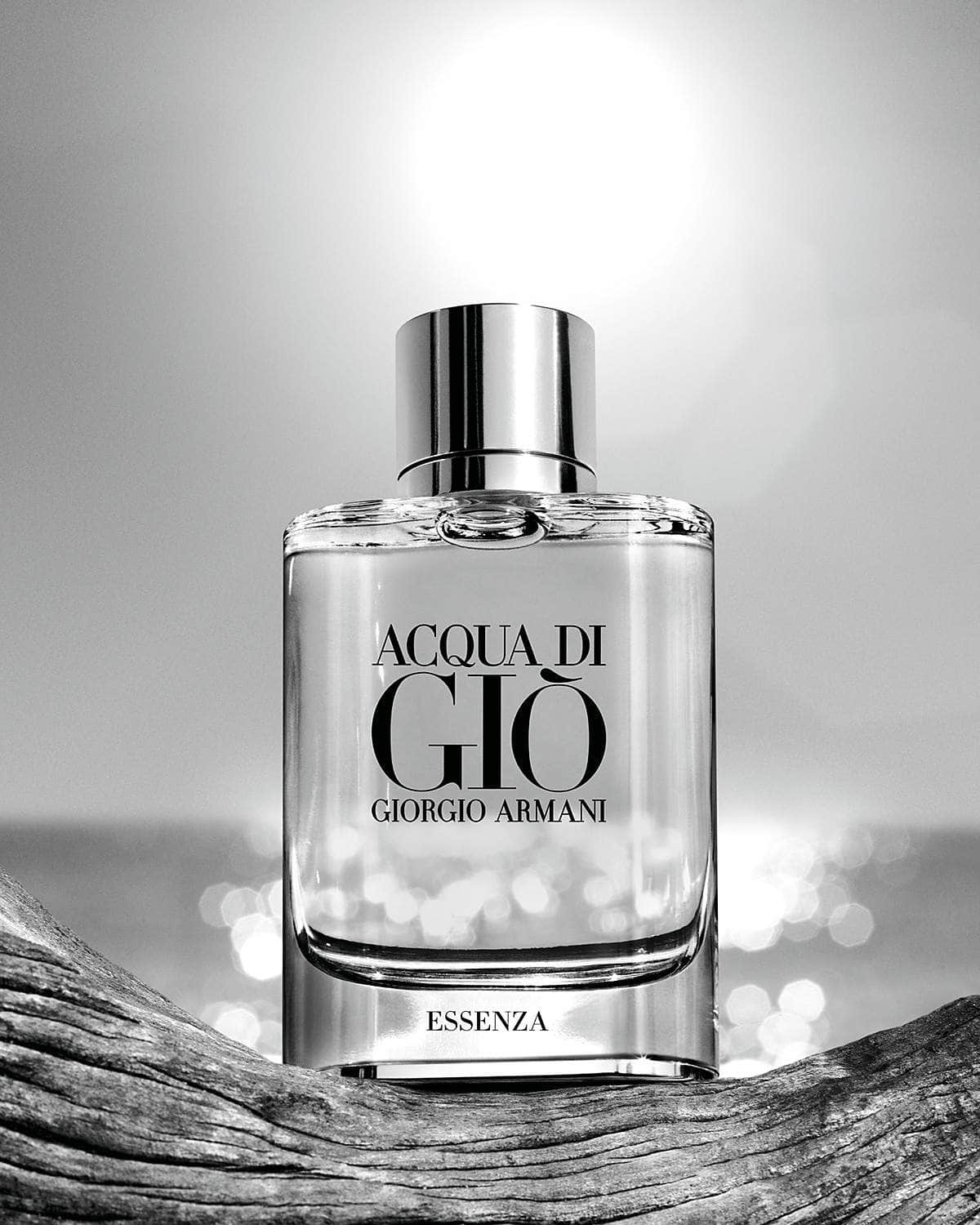 Armani Aqua Di Gio Essenza for Men Eau de Parfum-2 عطر اكوا دي جيو اسينزا من ارماني - الصورة 2