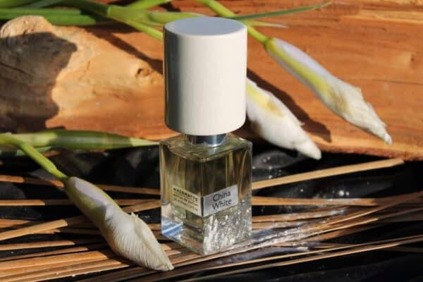 ⁦عطر تشاينا وايت من ناسوماتو⁩ - الصورة ⁦1⁩