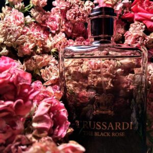 عطر ذا بلاك روز من تروساردي