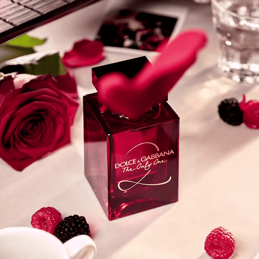 ⁦عطر ذي أونلي وان 2 من دولتشي اند غابانا⁩ - الصورة ⁦1⁩