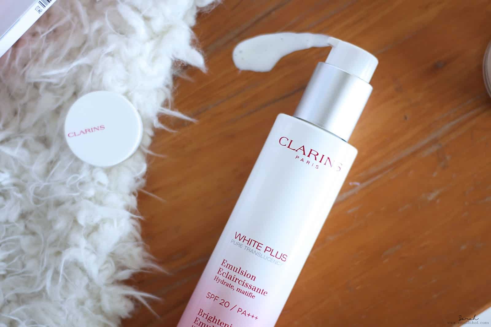 ⁦مستحلب وايت بلاس برايتنيج للترطيب والإشراقة SPF20 من كلارنس⁩ - الصورة ⁦2⁩
