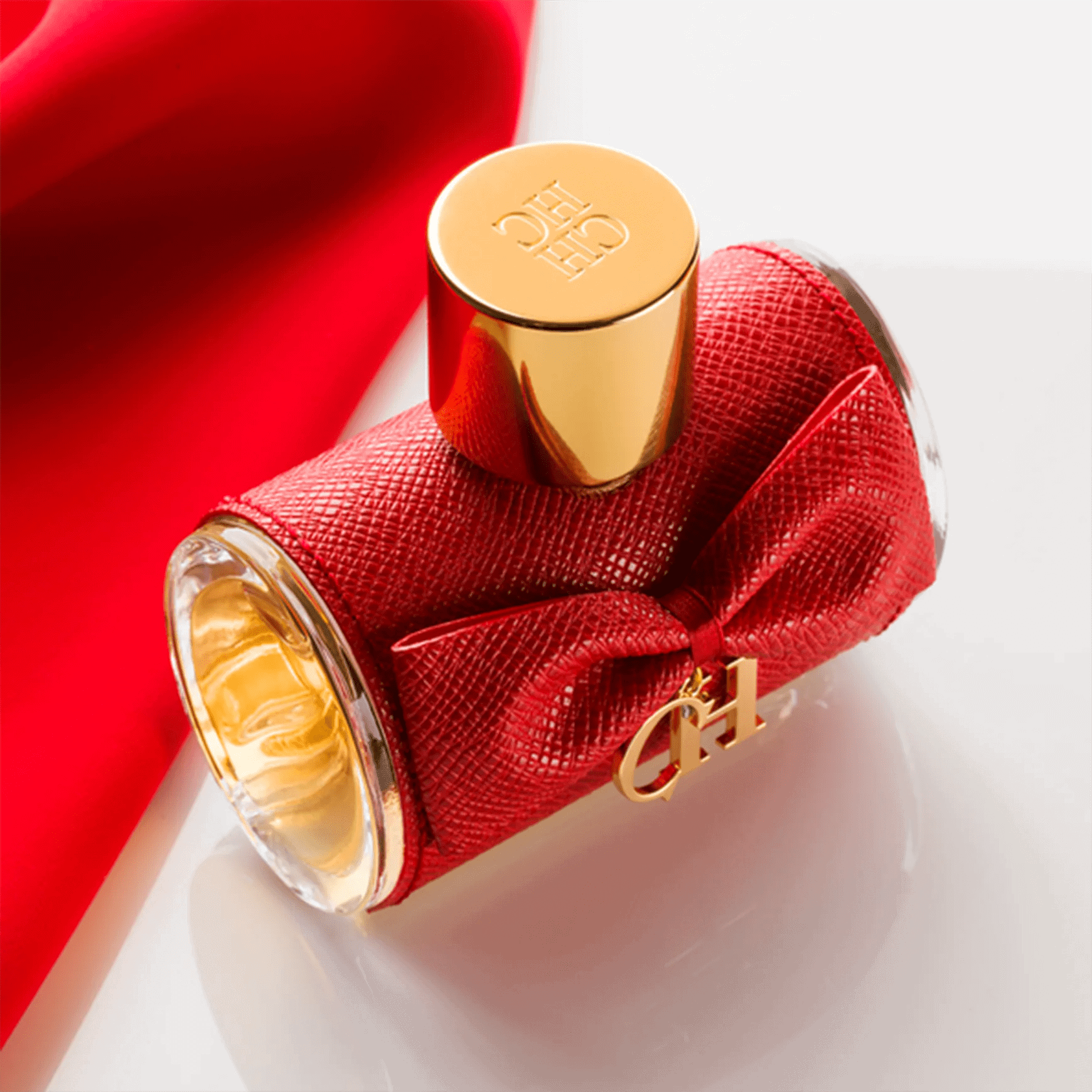 CH Privée Women EdP عطر سي إتش بريفيه النسائي من كارولينا هيريرا - الصورة 1