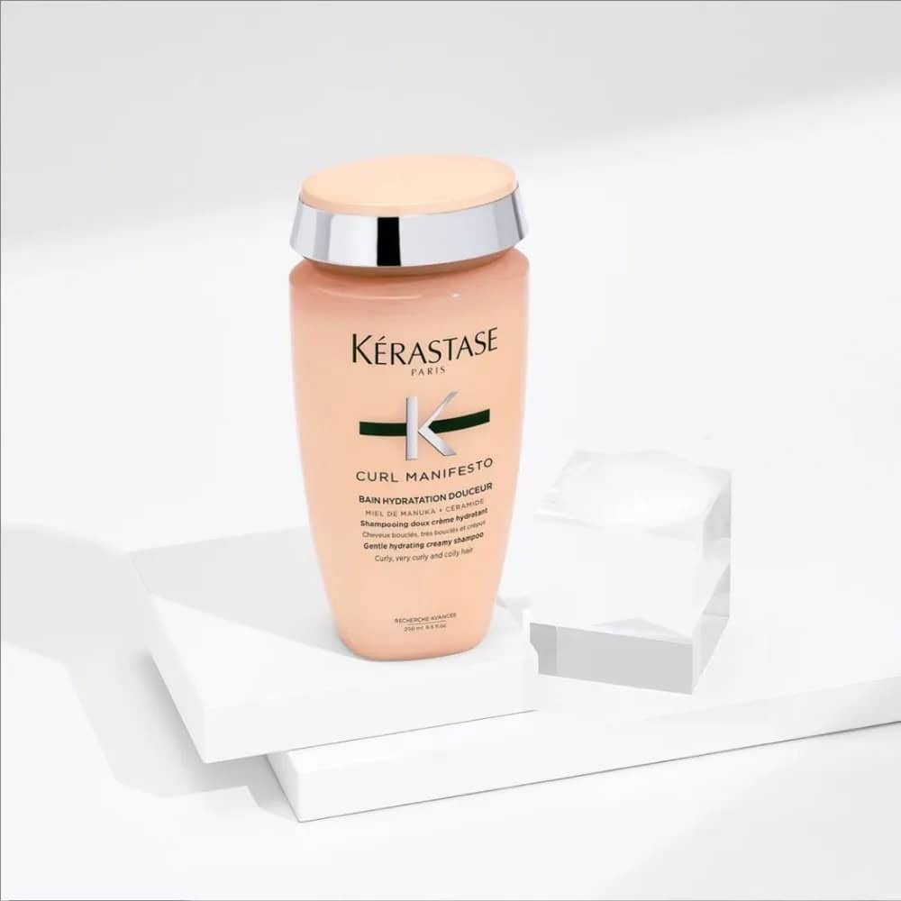 Kérastase Curl Manifesto Bain Hydratation Douceur Shampoo2 شامبو كيرل مانيفستو لترطيب الشعر المجعد بعمق من كيراستاس - الصورة 2