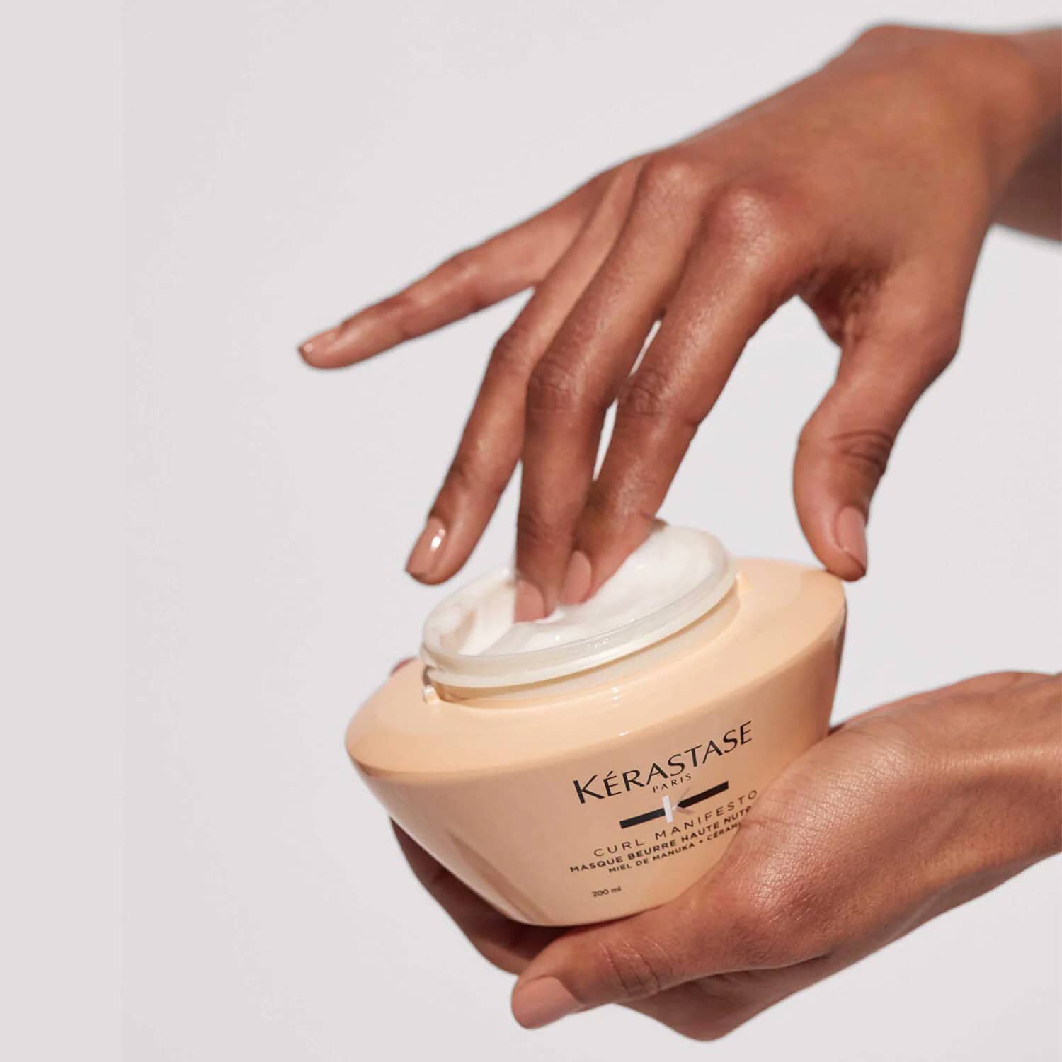 Kérastase Curl Manifesto Masque Beurre Haute Nutrition Hair Mask2 ماسك كيرل مانيفيستو مغذي للشعر الكيرلي من كيراستاس - الصورة 1