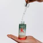 ⁦سيروم جينيسيس أوم فورتيفانت أنتي-شوت لتساقط الشعر من كيراستاس⁩ - الصورة ⁦2⁩