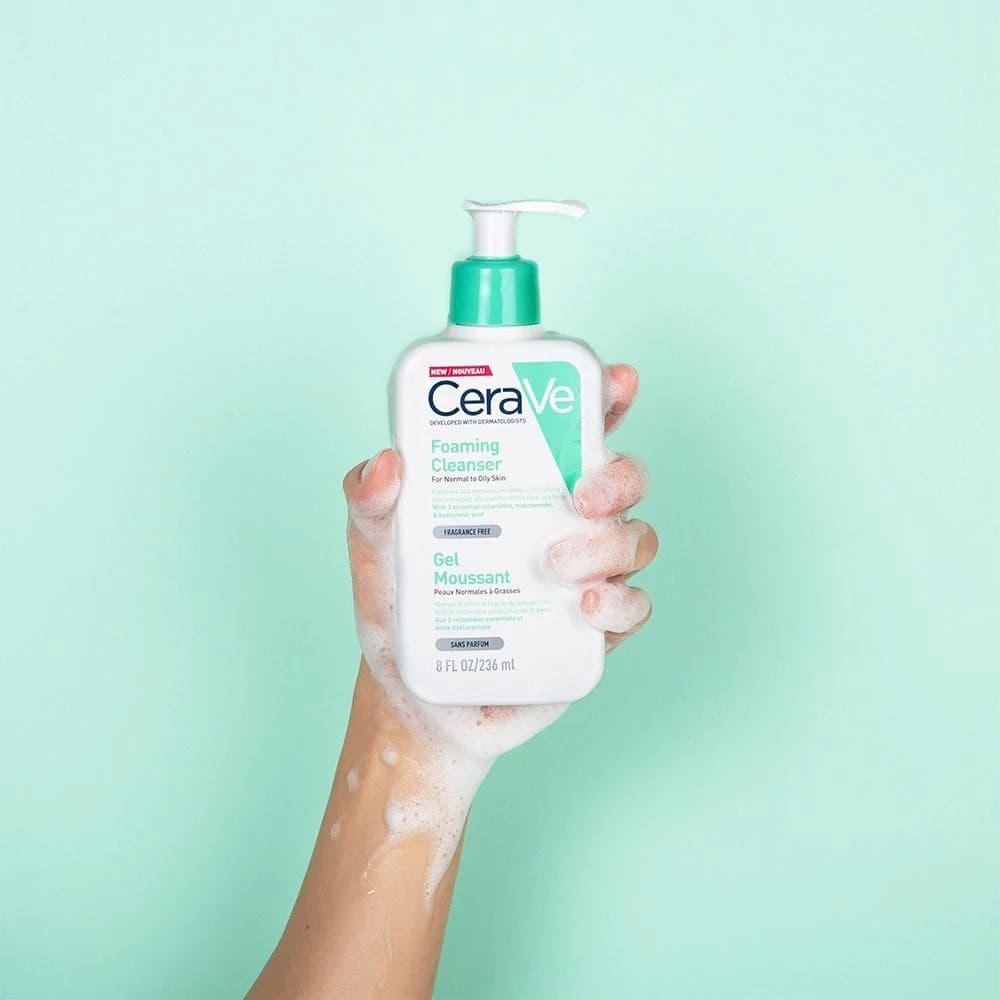 ⁦منظف رغوي للبشرة العادية إلى الدهنية من سيرافى⁩ - الصورة ⁦2⁩