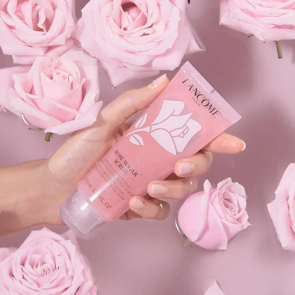 LANCÔME ROSE SUGAR SCRUB مقشر للوجه بالسكر والورد من لانكوم - الصورة 1