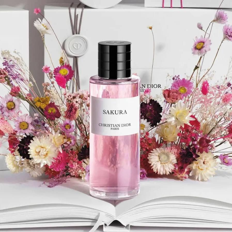 ⁦عطر ساكورا كريستيان ديور⁩ - الصورة ⁦2⁩